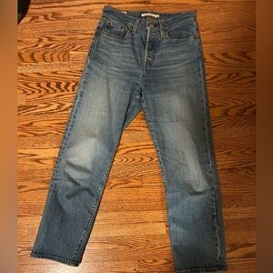 Levi’s wedgie straight jeans size 25
